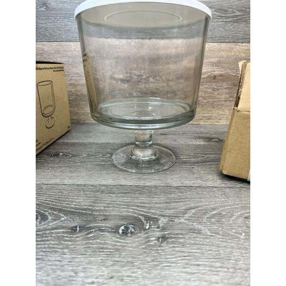Pampered Chef Trifle Bowl #2832 Glass Bowl & Stand With Plastic Lid with box - Picture 7 of 13